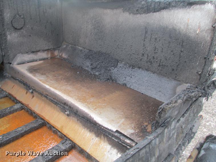 image for item DE3680 Cedarapids CR462 paver