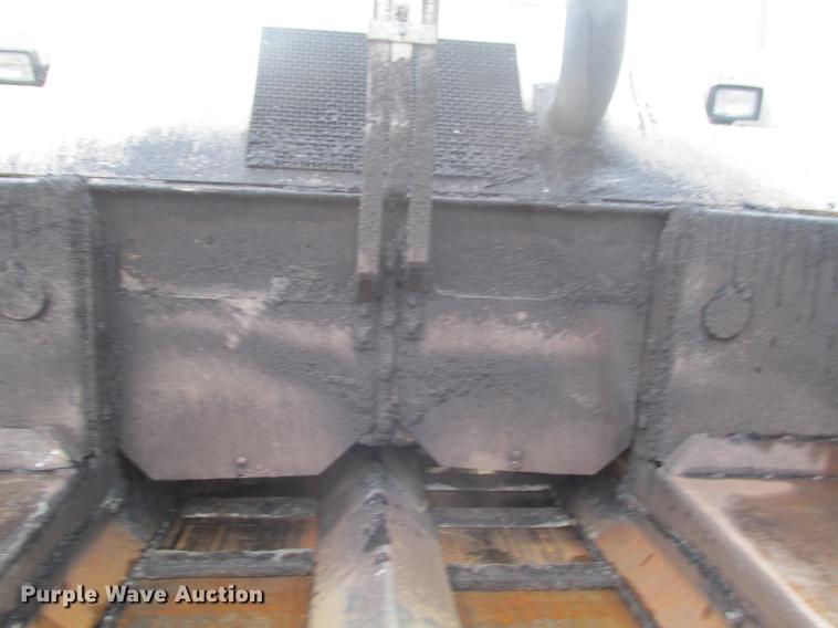 image for item DE3680 Cedarapids CR462 paver