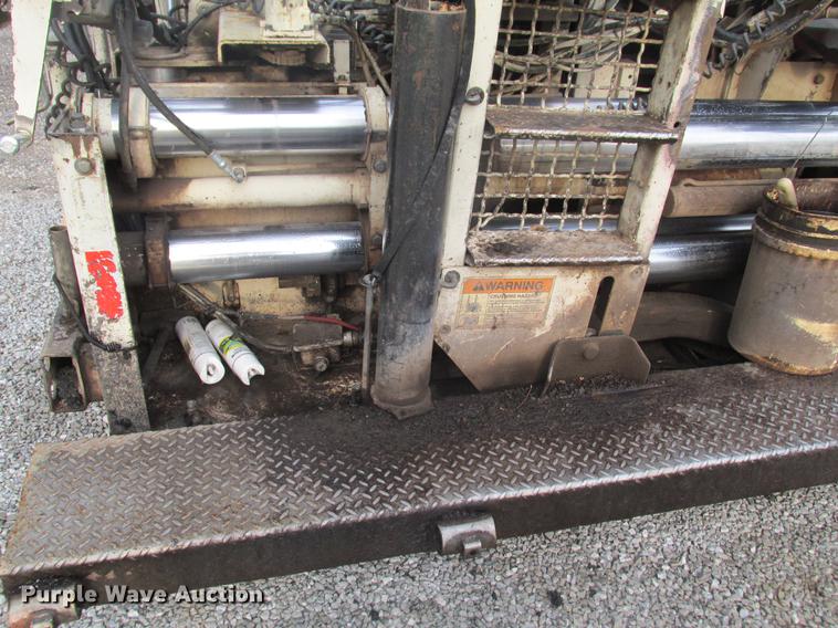 image for item DE3680 Cedarapids CR462 paver