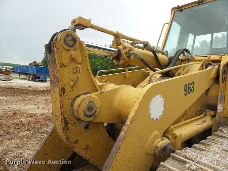 image for item DE3681 1993 Caterpillar 963 track loader