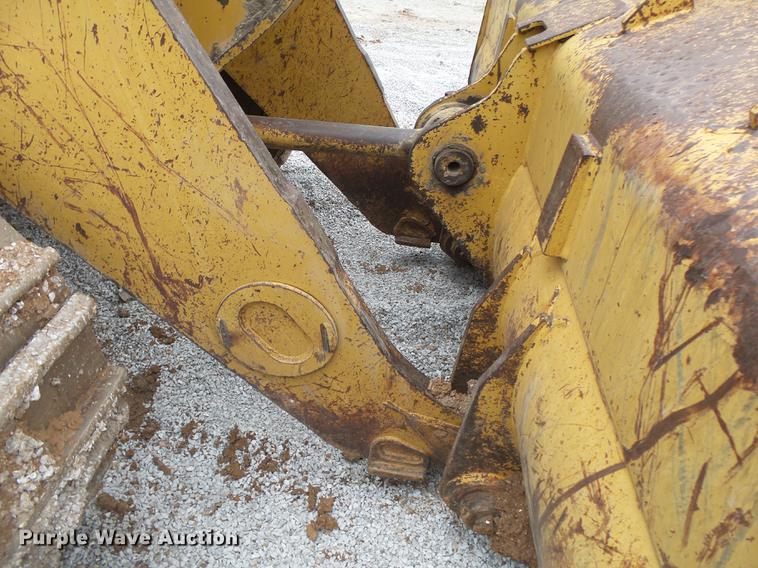image for item DE3681 1993 Caterpillar 963 track loader