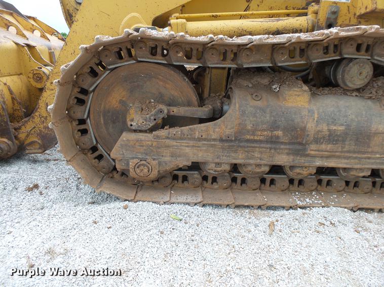 image for item DE3681 1993 Caterpillar 963 track loader