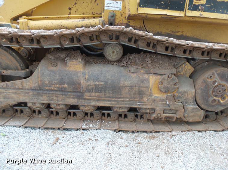 image for item DE3681 1993 Caterpillar 963 track loader