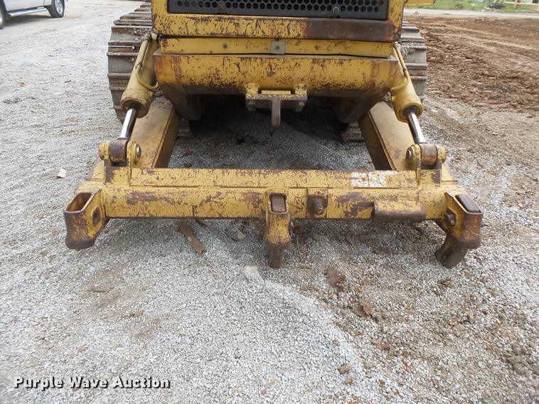 image for item DE3681 1993 Caterpillar 963 track loader