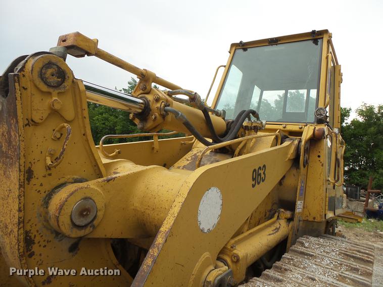 image for item DE3681 1993 Caterpillar 963 track loader