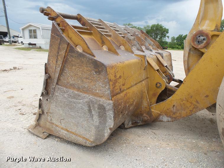 image for item DE3683 1997 Caterpillar 988F Series II wheel loader