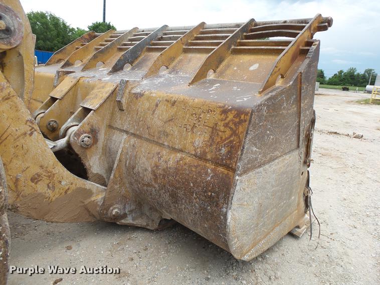 image for item DE3683 1997 Caterpillar 988F Series II wheel loader