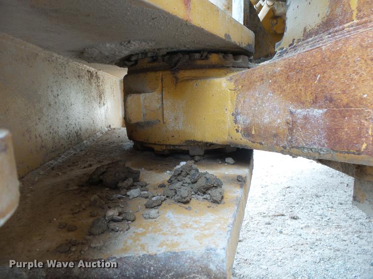 image for item DE3683 1997 Caterpillar 988F Series II wheel loader