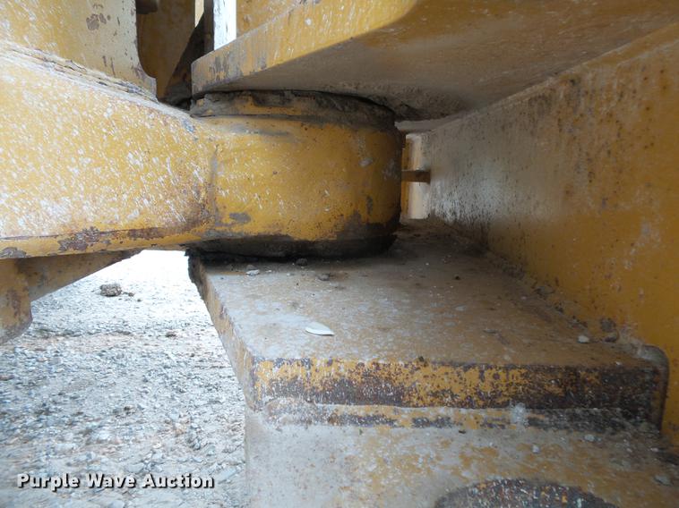 image for item DE3683 1997 Caterpillar 988F Series II wheel loader