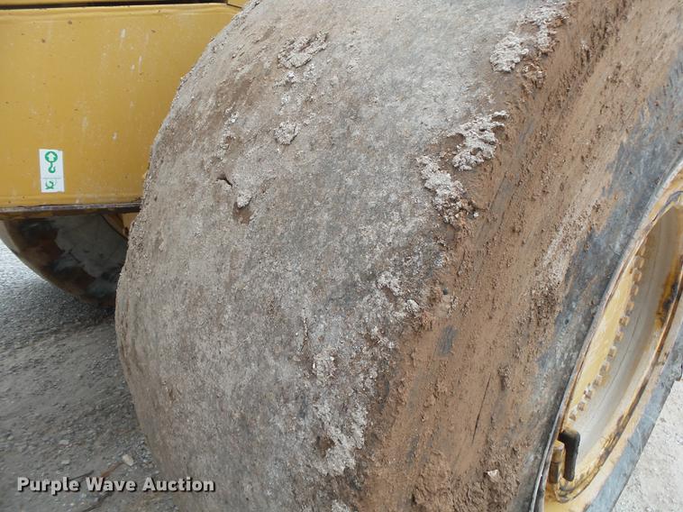 image for item DE3683 1997 Caterpillar 988F Series II wheel loader