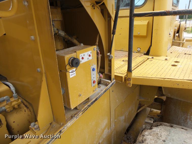 image for item DE3683 1997 Caterpillar 988F Series II wheel loader