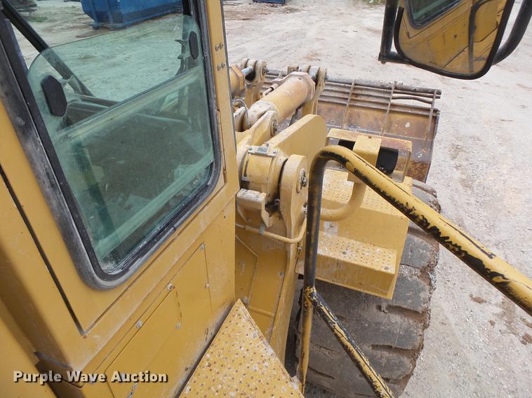 image for item DE3683 1997 Caterpillar 988F Series II wheel loader