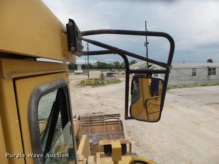 image for item DE3683 1997 Caterpillar 988F Series II wheel loader