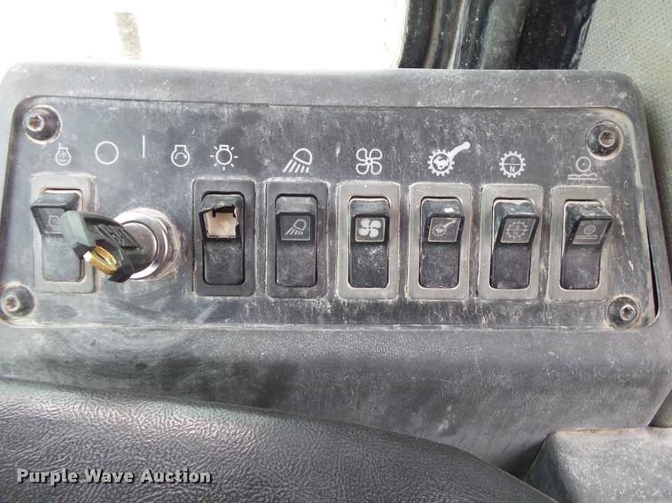 image for item DE3683 1997 Caterpillar 988F Series II wheel loader