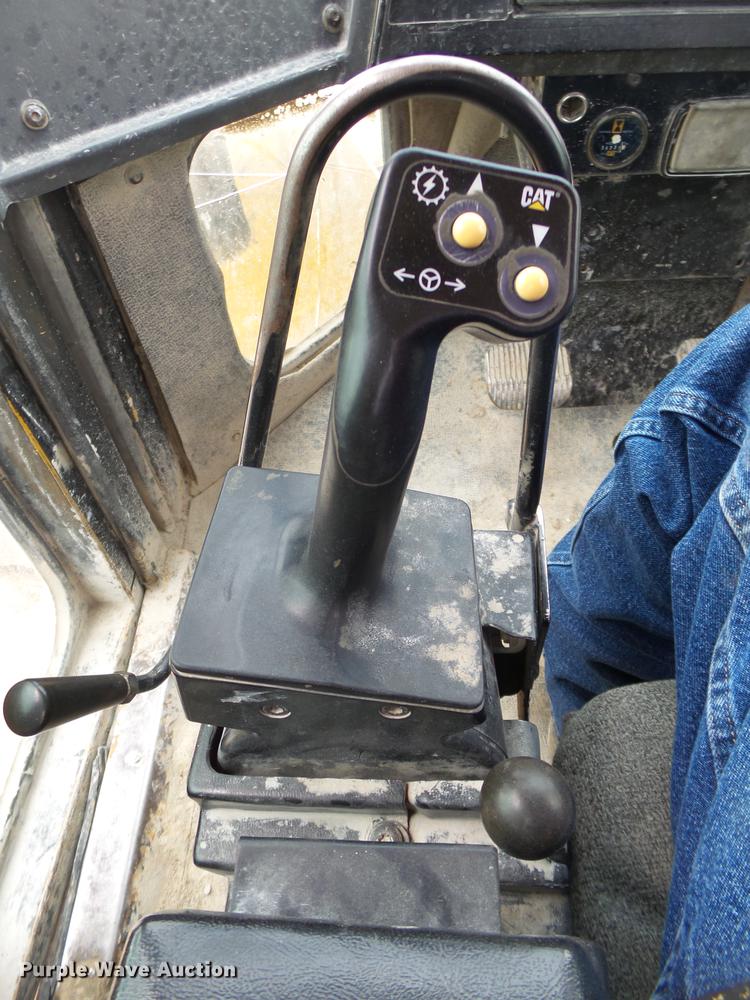 image for item DE3683 1997 Caterpillar 988F Series II wheel loader