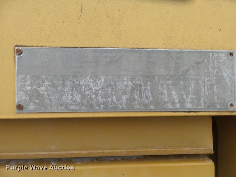 image for item DE3683 1997 Caterpillar 988F Series II wheel loader