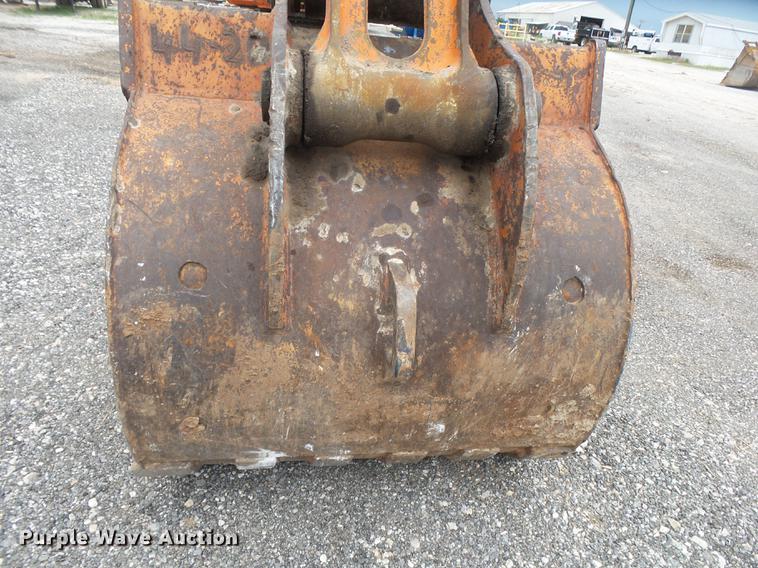 image for item DE3684 2000 Hitachi EX330LC excavator