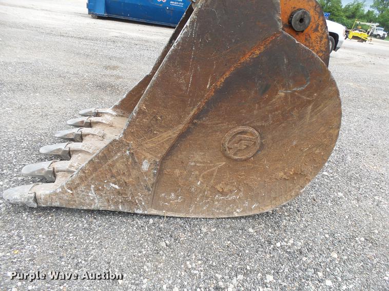 image for item DE3684 2000 Hitachi EX330LC excavator