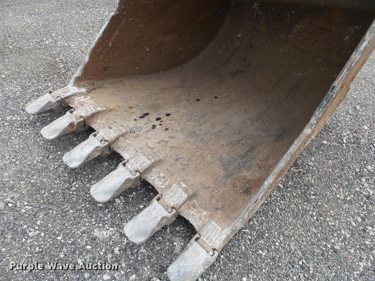 image for item DE3684 2000 Hitachi EX330LC excavator