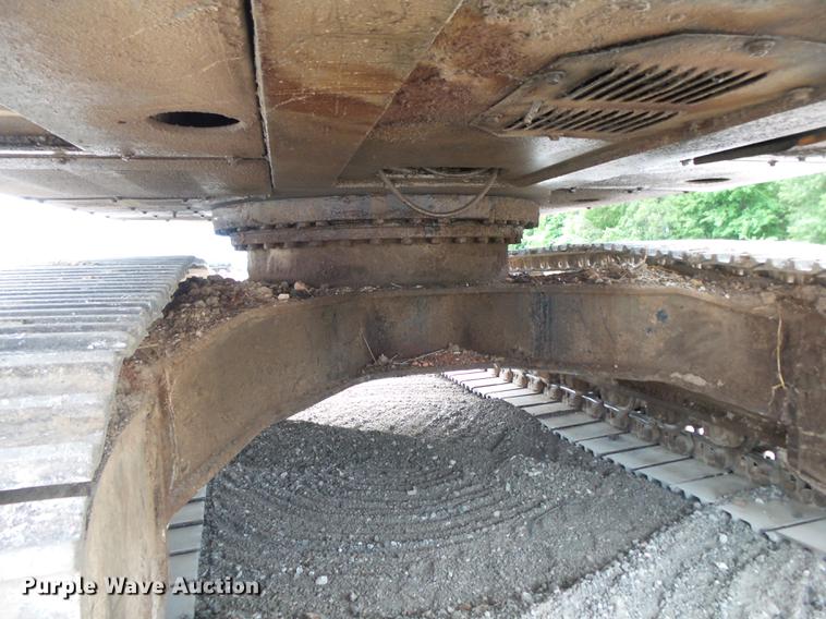 image for item DE3684 2000 Hitachi EX330LC excavator