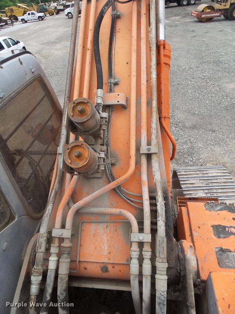 image for item DE3684 2000 Hitachi EX330LC excavator