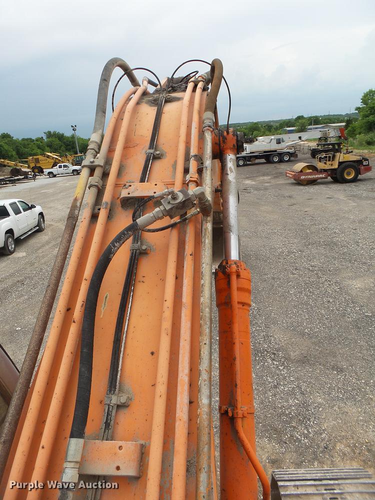 image for item DE3684 2000 Hitachi EX330LC excavator