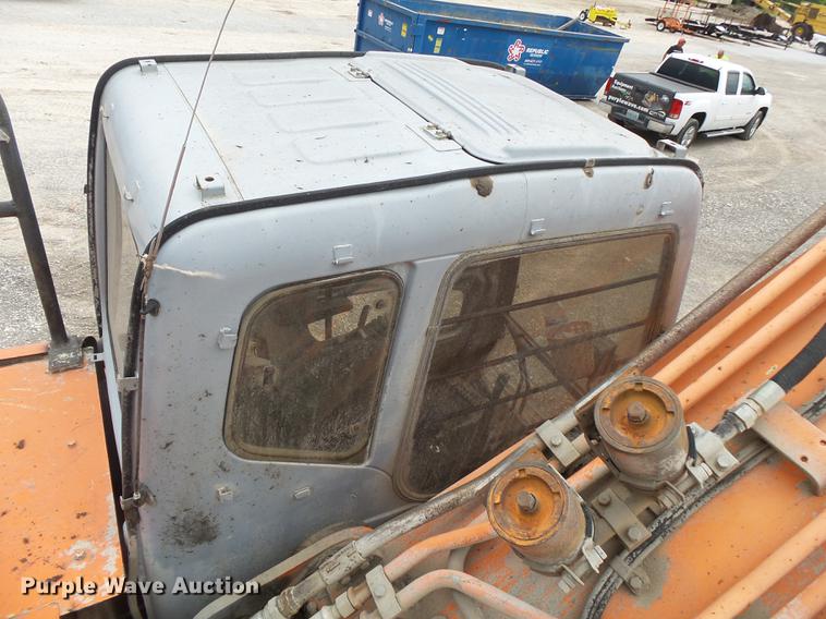 image for item DE3684 2000 Hitachi EX330LC excavator