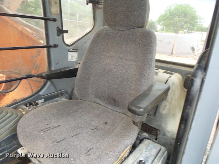 image for item DE3684 2000 Hitachi EX330LC excavator