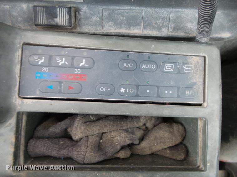 image for item DE3684 2000 Hitachi EX330LC excavator