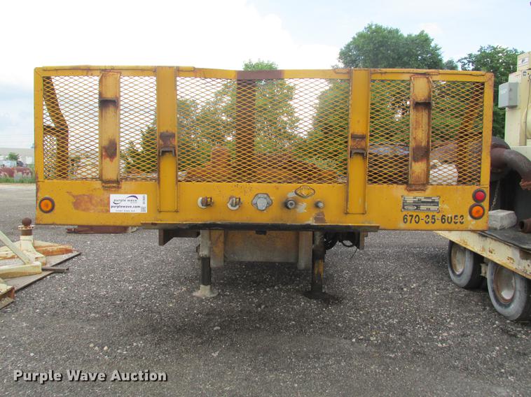 image for item DE3685 1997 Ledwell HT48102 drop deck equipment trailer