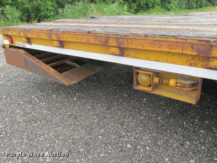 image for item DE3685 1997 Ledwell HT48102 drop deck equipment trailer