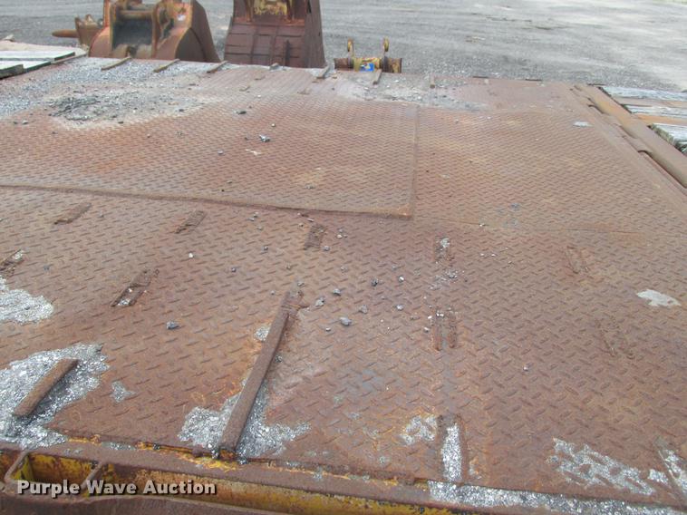 image for item DE3685 1997 Ledwell HT48102 drop deck equipment trailer