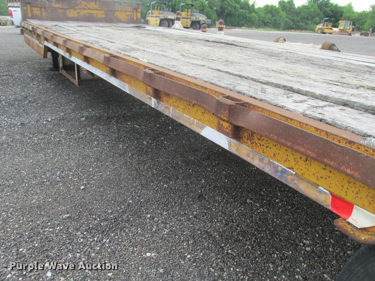 image for item DE3685 1997 Ledwell HT48102 drop deck equipment trailer