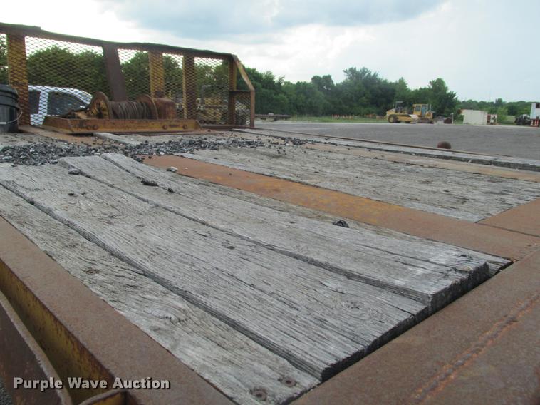 image for item DE3685 1997 Ledwell HT48102 drop deck equipment trailer