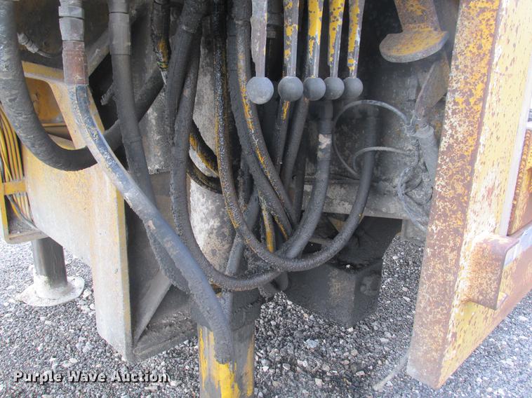 image for item DE3685 1997 Ledwell HT48102 drop deck equipment trailer