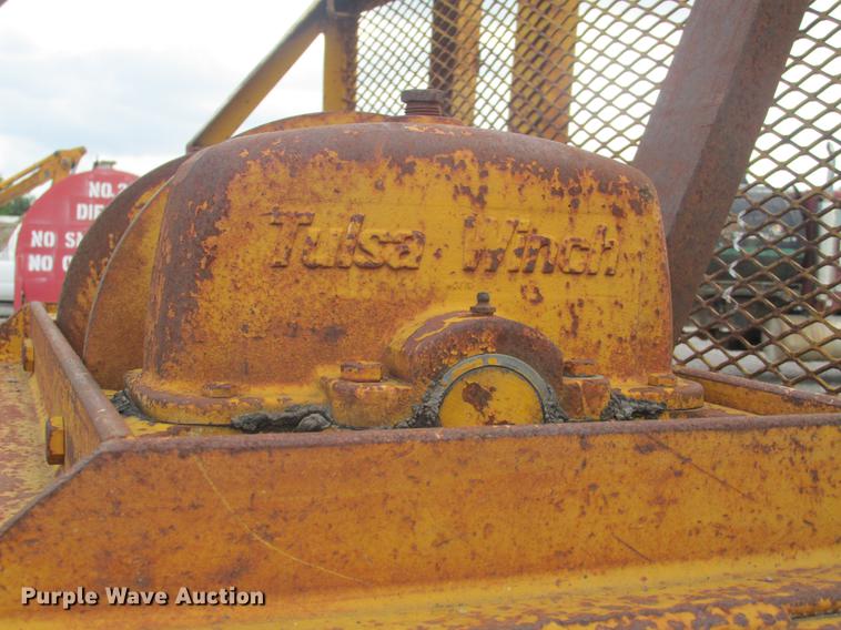 image for item DE3685 1997 Ledwell HT48102 drop deck equipment trailer