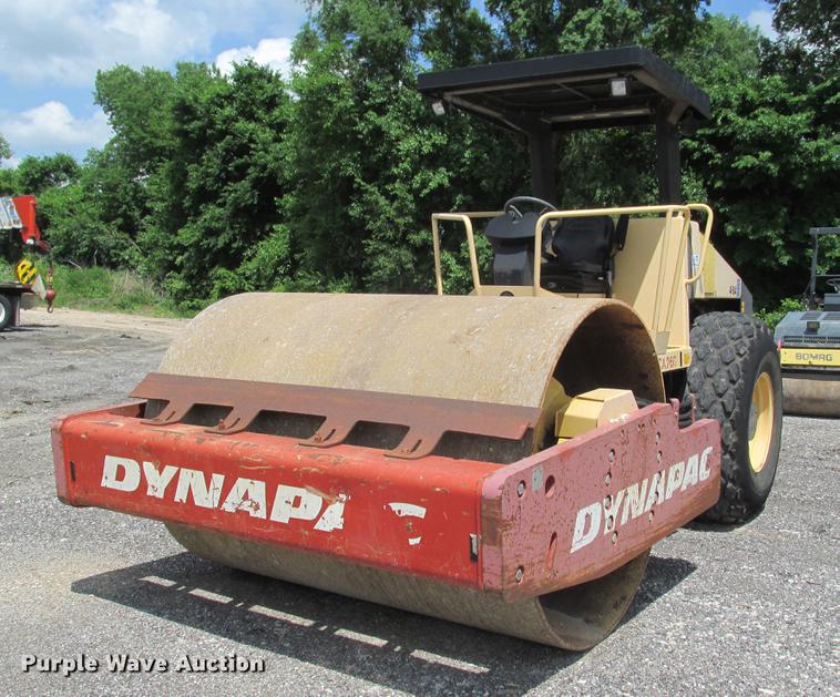 image for item DE3696 Dynapac CA260 single drum vibratory roller