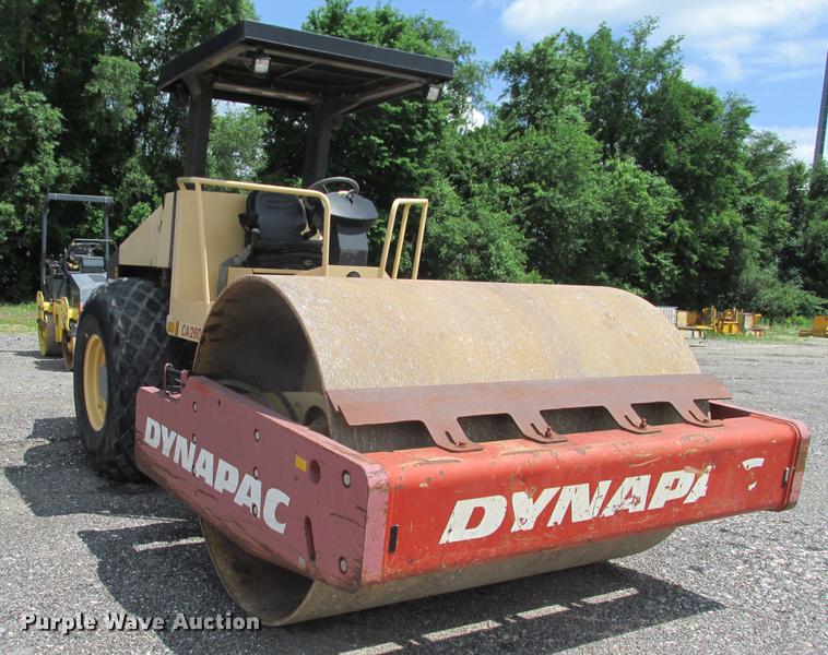 image for item DE3696 Dynapac CA260 single drum vibratory roller