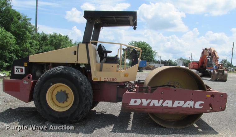 image for item DE3696 Dynapac CA260 single drum vibratory roller