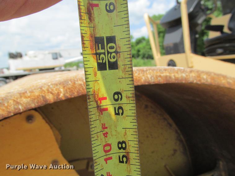 image for item DE3696 Dynapac CA260 single drum vibratory roller