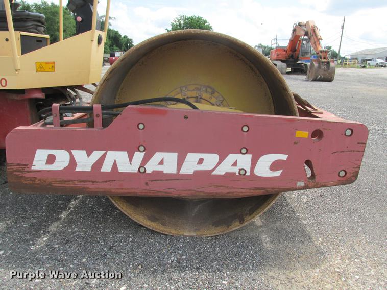 image for item DE3696 Dynapac CA260 single drum vibratory roller