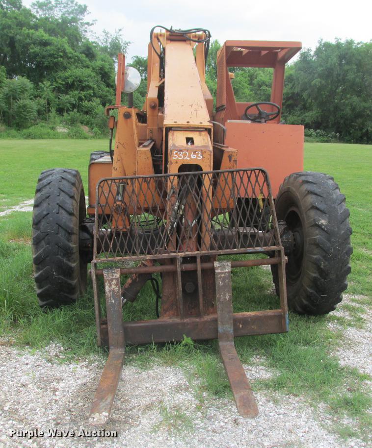 image for item DE3699 Lull 644 telehandler