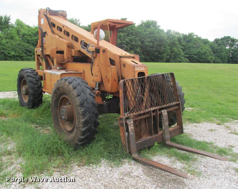 image for item DE3699 Lull 644 telehandler