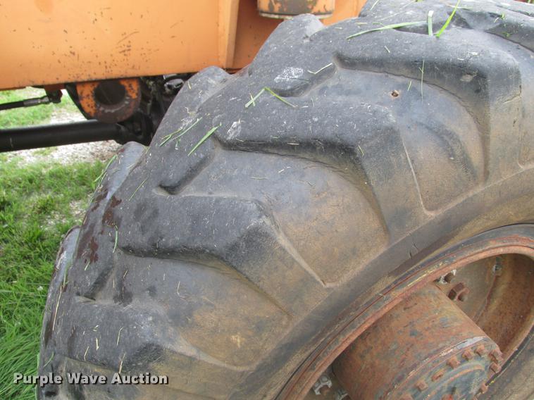 image for item DE3699 Lull 644 telehandler