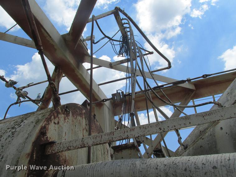 image for item DE3704 Free Flow RVF121CS self-erect silo