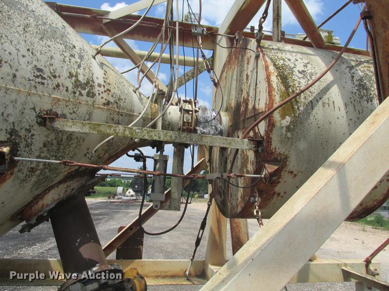 image for item DE3704 Free Flow RVF121CS self-erect silo