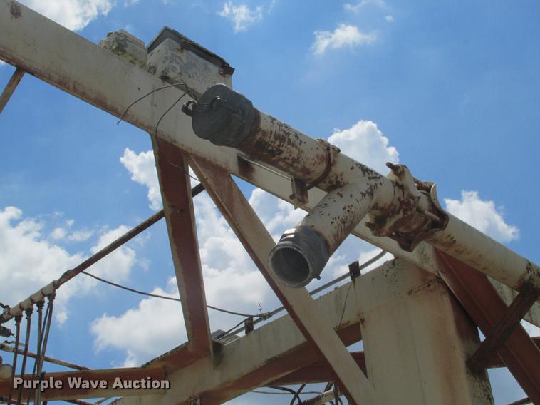 image for item DE3704 Free Flow RVF121CS self-erect silo