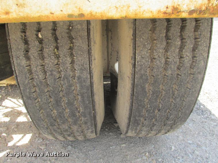 image for item DE3704 Free Flow RVF121CS self-erect silo