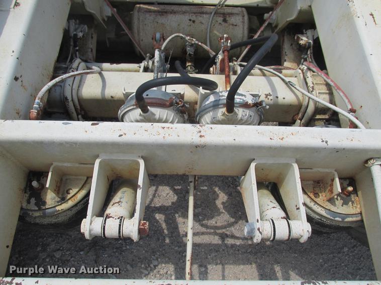 image for item DE3704 Free Flow RVF121CS self-erect silo