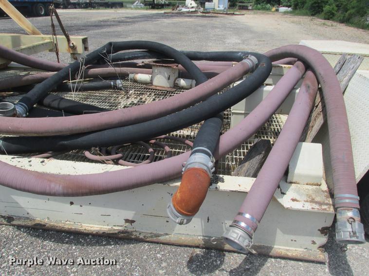 image for item DE3704 Free Flow RVF121CS self-erect silo